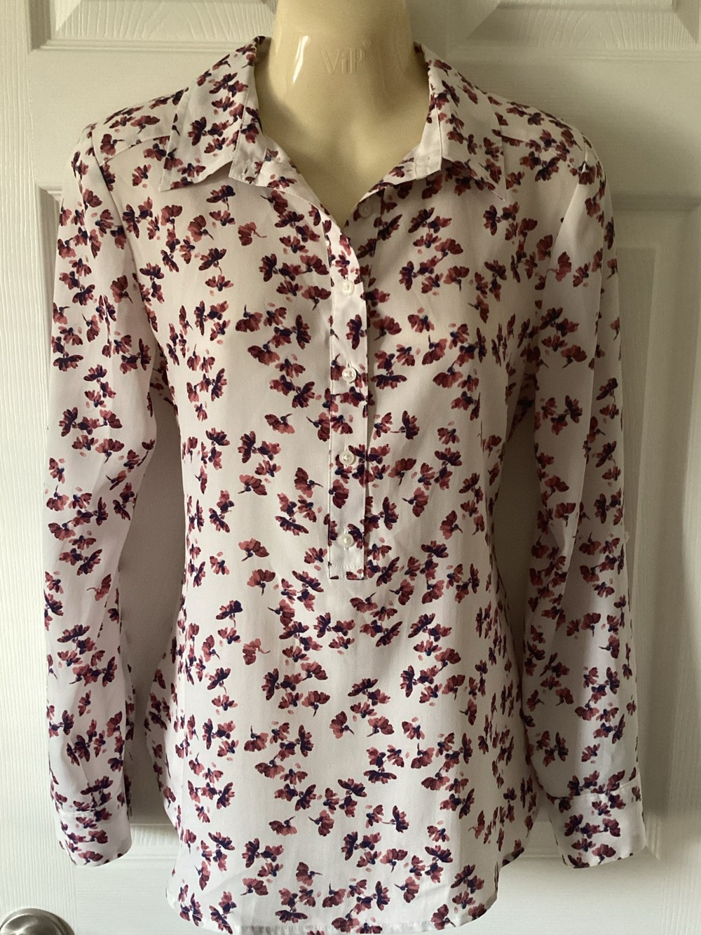 ANN TAYLOR floral blouse convertible roll tab sleeve button up XS NWOT